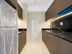 Slim Barracks Rise (D5), Condominium #634922571